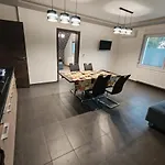 Apartment Liszt - Contractor Friendly Kecskemet