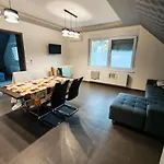 Liszt - Contractor Friendly Apartment Kecskemet